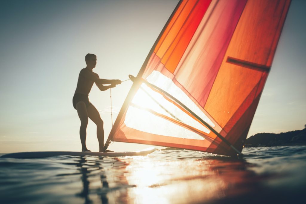 vêtements et accessoires pour la voile légère