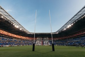 quelles sont les dimensions d'un terrain de rugby