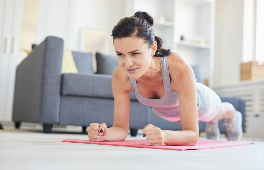 Combien de temps tenir la planche pour sculpter efficacement votre corps ?