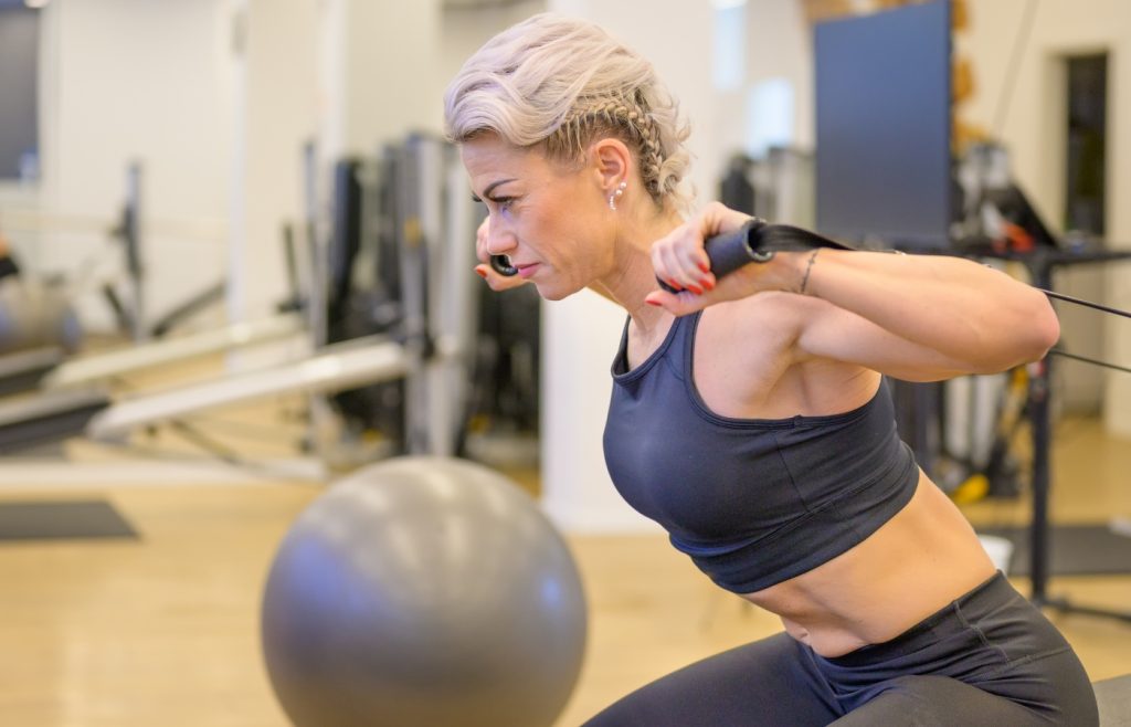 Plus de 50 ans ? Voici comment augmenter votre masse musculaire rapidement !