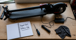 le chargeur de ma trottinette reste vert sur bureau