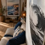 Planche de surf deco en Dibond aluminium noir et blanc fixée au mur
